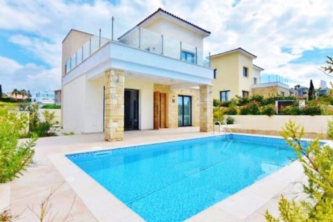 3 dormitorios Villa en Paphos, Cyprus No. 106252 1
