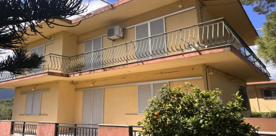 7 bedrooms Maisonette in Zakynthos, Greece No. 104869