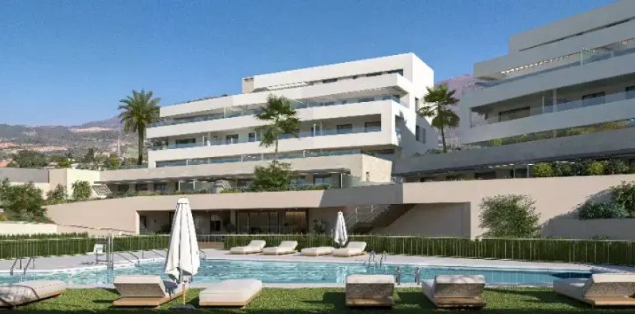 3 dormitorios Apartment en Estepona, Spain No. 90400