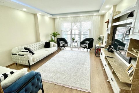 3 bedrooms Apartment in Istanbul, Turkey No. 16432