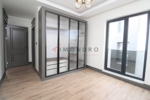 5 bedrooms Villa in An Lao, Vietnam No. 17446 8