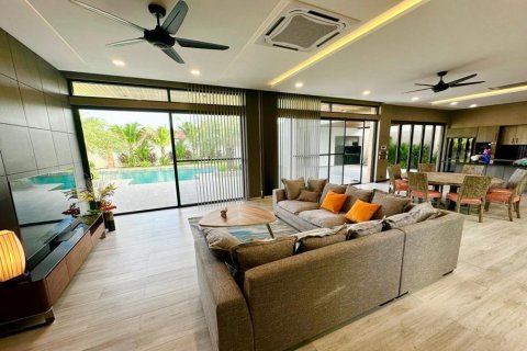 4 bedrooms Villa in Nai Harn Beach, Thailand No. 96764 16