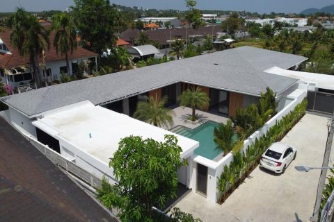 4 bedrooms Villa in Nai Harn Beach, Thailand No. 96764 3