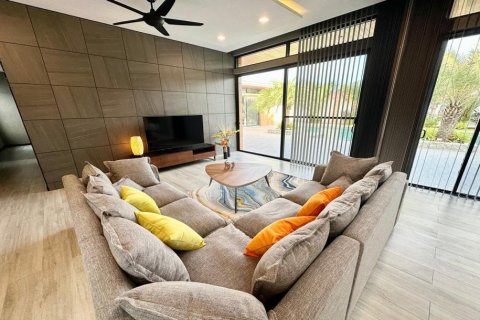 4 bedrooms Villa in Nai Harn Beach, Thailand No. 96764 18