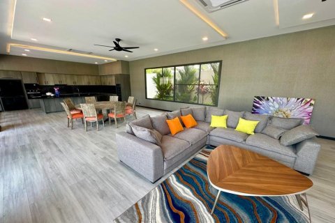 4 bedrooms Villa in Nai Harn Beach, Thailand No. 96764 12
