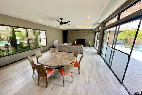 4 bedrooms Villa in Nai Harn Beach, Thailand No. 96764 14