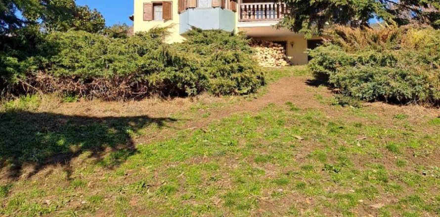 5 bedrooms House in Florina, Greece No. 108494