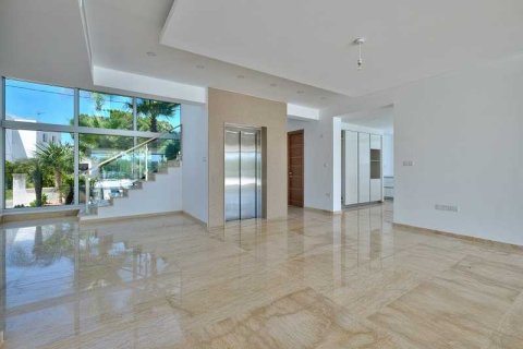 5 bedrooms Villa in Germasogeia, Cyprus No. 77984 5