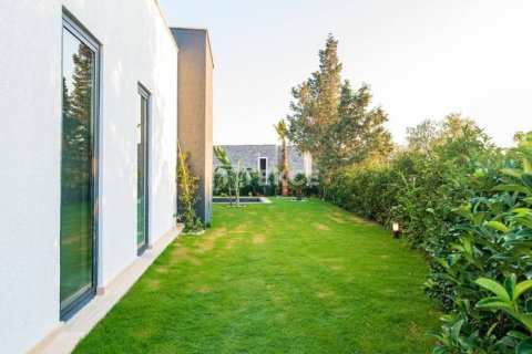 3 bedrooms Penthouse in Phi Dien, Vietnam No. 16454 14