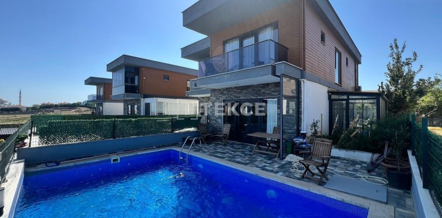 4 dormitorios Villa en Bueyuekcekmece, Turkey No. 124102