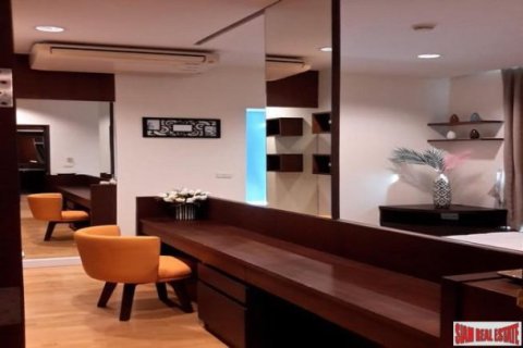 2 bedrooms Apartment in Bangkok, Thailand No. 97014 24