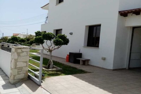4 bedrooms House in Aradippou, Cyprus No. 81389 5