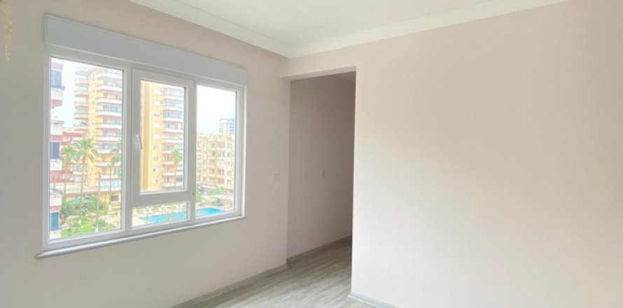 2 bedrooms Apartment in Mahmutlar, Turkey No. 13825