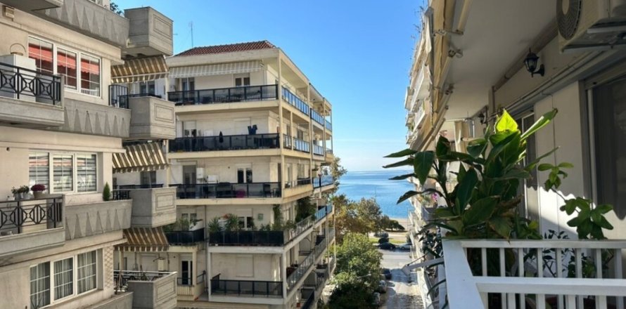 3 dormitorios Apartment en Thessaloniki, Greece No. 104898