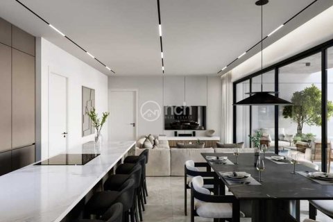 2 bedrooms Apartment in Germasogeia, Cyprus No. 73107 3