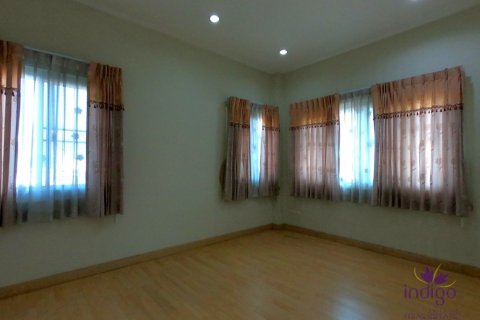 5 bedrooms House in Chiang Mai, Thailand No. 97693 12