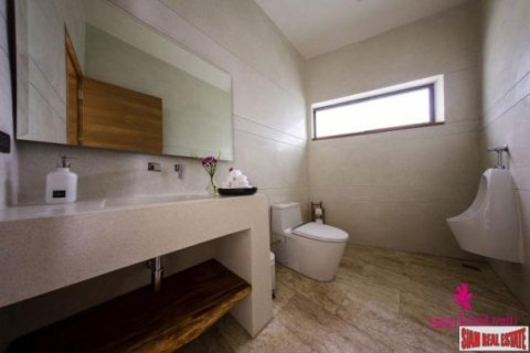 6 bedrooms Villa on the Chaweng Beach, Thailand No. 96727 3