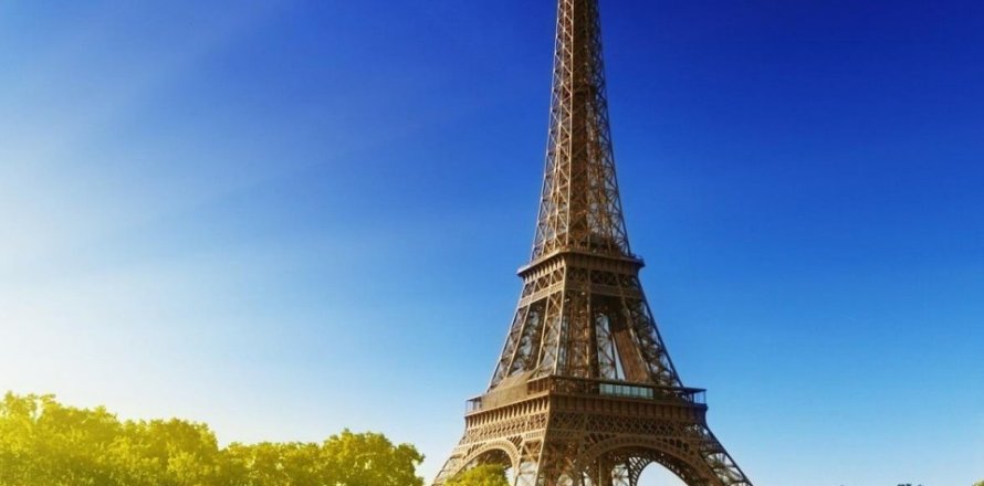 Studio Apartment in Paris, France No. 69495