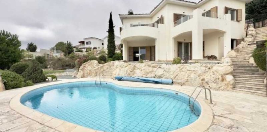 3 bedrooms Villa in Tsada, Cyprus No. 84443