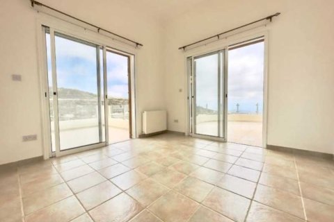 3 bedrooms Villa in Tsada, Cyprus No. 84443 6