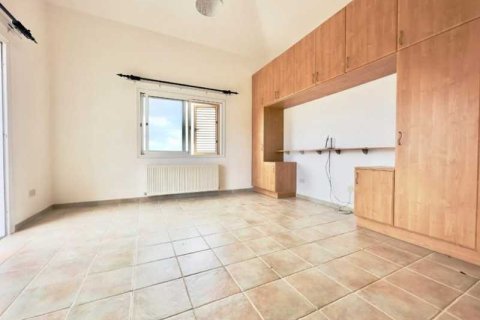 3 bedrooms Villa in Tsada, Cyprus No. 84443 12