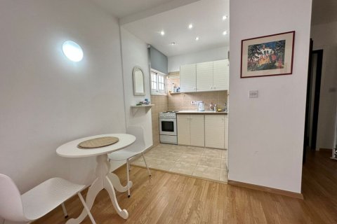 4 bedrooms Apartment in Limassol, Cyprus No. 105507 3