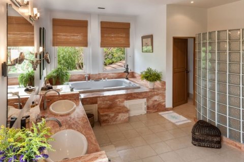 5 bedrooms House in Chiang Mai, Thailand No. 2149 24