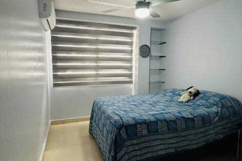 4 bedrooms Apartment in Panama City, Panama No. 109764 11