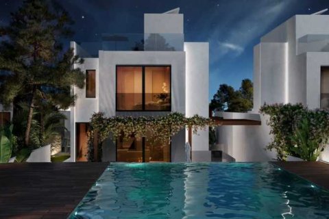 4 bedrooms House in Agios Tychonas, Cyprus No. 29285 1