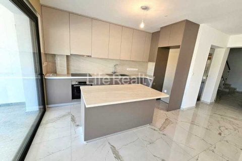 Дом с 4 спальнями в Лимассол, Кипр №63330 8