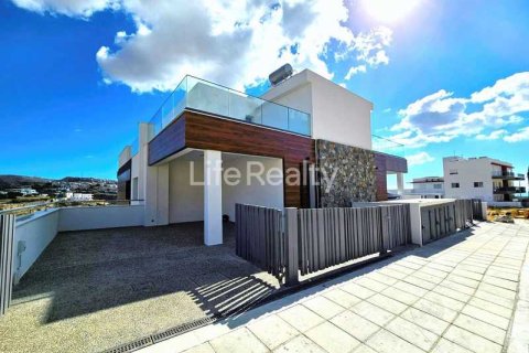 Дом с 4 спальнями в Лимассол, Кипр №63330 1