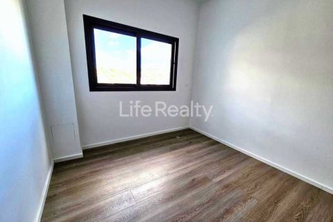 Дом с 4 спальнями в Лимассол, Кипр №63330 10