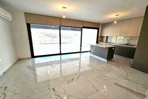 Дом с 4 спальнями в Лимассол, Кипр №63330 7