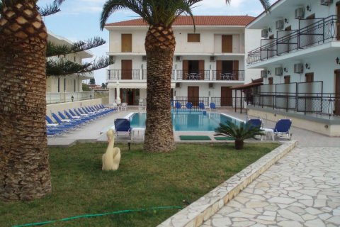 Здание с 24 спальнями в Закинтос, Греция №69591 16