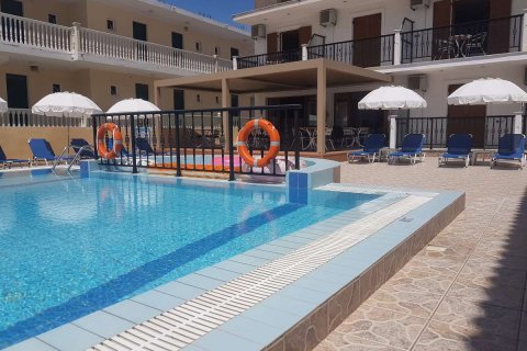 Здание с 24 спальнями в Закинтос, Греция №69591 19