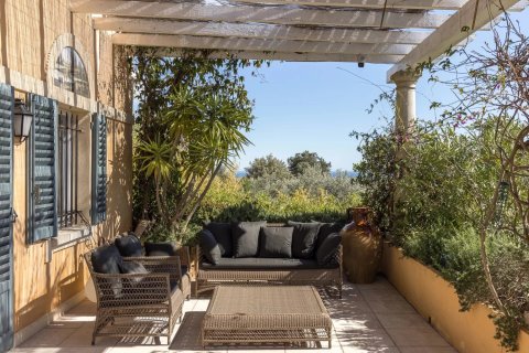 5 bedrooms House in La Colle-sur-Loup, France No. 81613 2