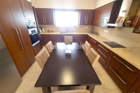 4 chambres House à Mesa Geitonia, Cyprus No. 73641 9