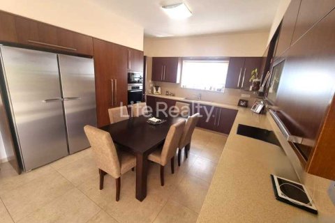 4 chambres House à Mesa Geitonia, Cyprus No. 73641 10