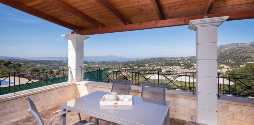 Вилла с 5 спальнями в Ханья, Греция №71293