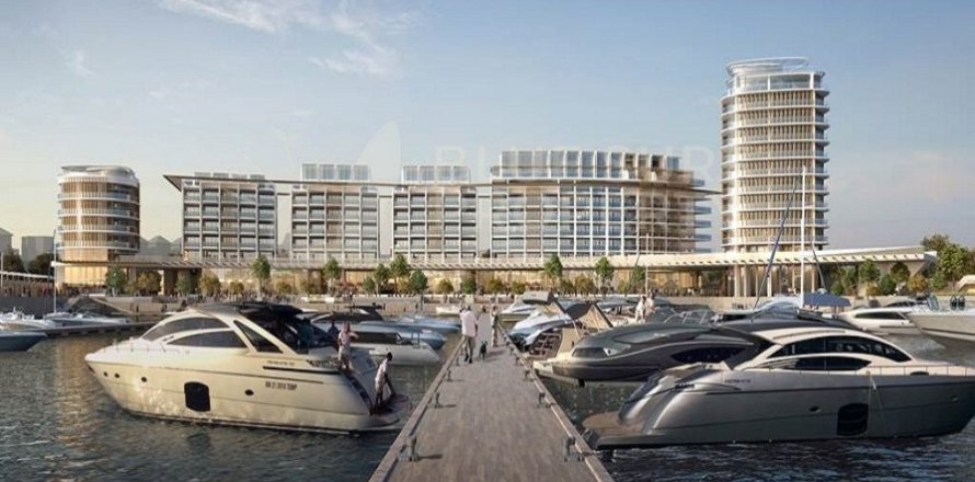 4 bedrooms Apartment in Famagusta, Cyprus No. 36538