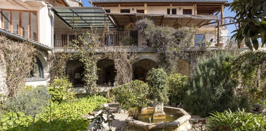 Вилла с 6 спальнями в Ла-Коль-сюр-Лу, Франция №100236