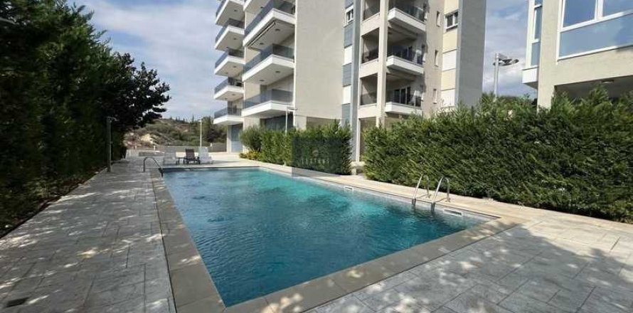 3 dormitorios Apartment en Agios Tychonas, Cyprus No. 84137