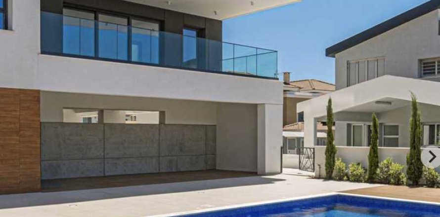 4 bedrooms Penthouse in Germasogeia, Cyprus No. 66154