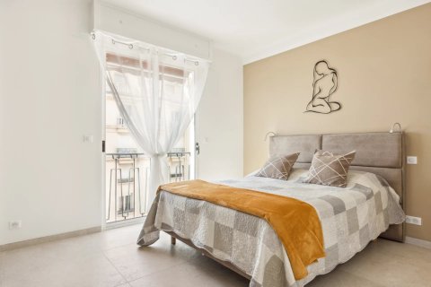 2 chambres Appartement à Cannes, France No. 99794 7