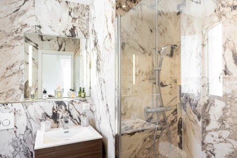 2 chambres Appartement à Cannes, France No. 99794 9