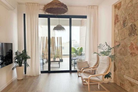 3 bedrooms Apartment in Agios Athanasios, Cyprus No. 104058 2