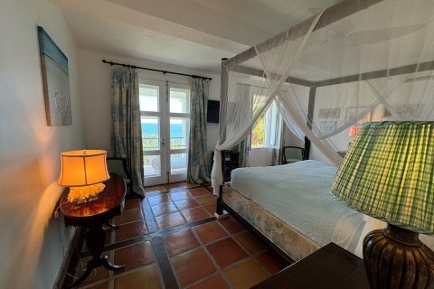 5 bedrooms Villa in Johnsons Point, Antigua and Barbuda No. 61409 15