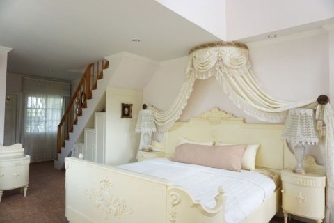 8 bedrooms Commercial property in Chiang Mai, Thailand No. 97515 12