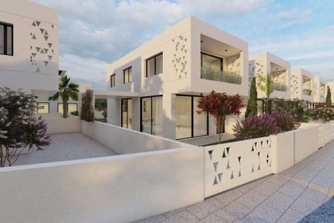 5 bedrooms House in Agios Athanasios, Cyprus No. 31308 8