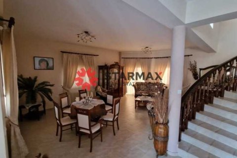 5 bedrooms House in Pyla, Cyprus No. 82738 8